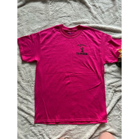 Gildan Tops - TJ's Pizza Clermont Iowa T-shirt Size Large